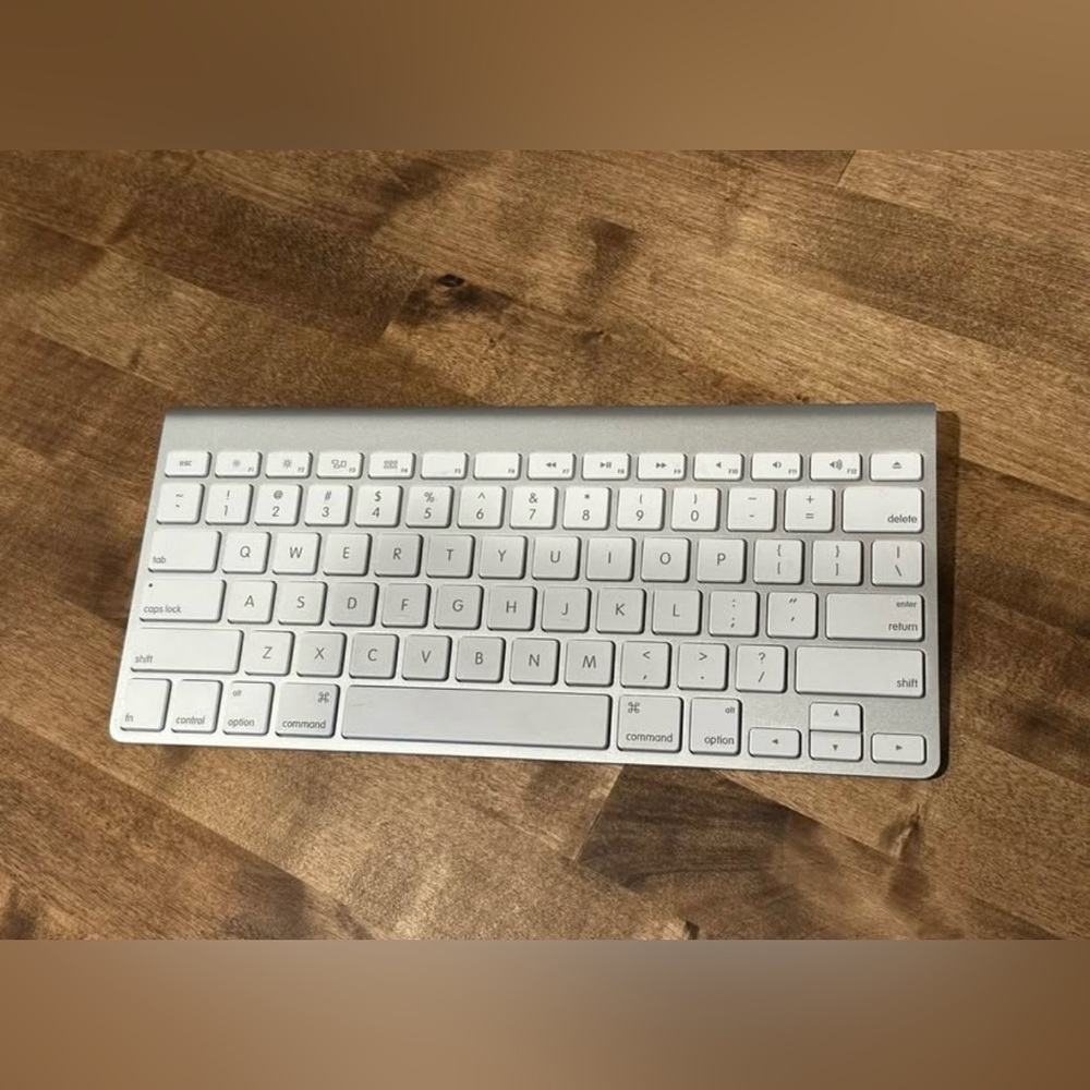 Apple Magic Keyboard Wireless